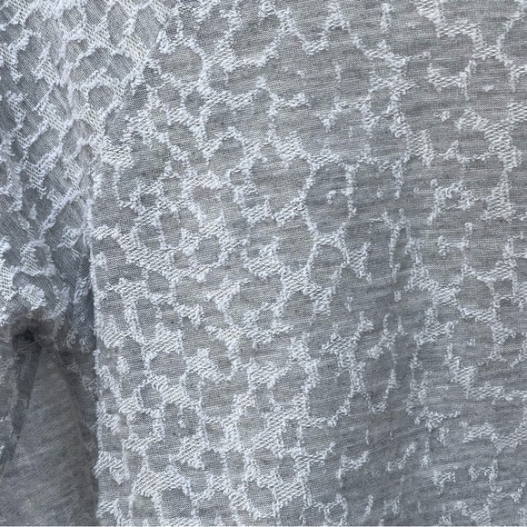 Lightweight Longsleeve Grey Cheetah Print Top - Tee by Bit Star - Size XS - Picture 8 of 8